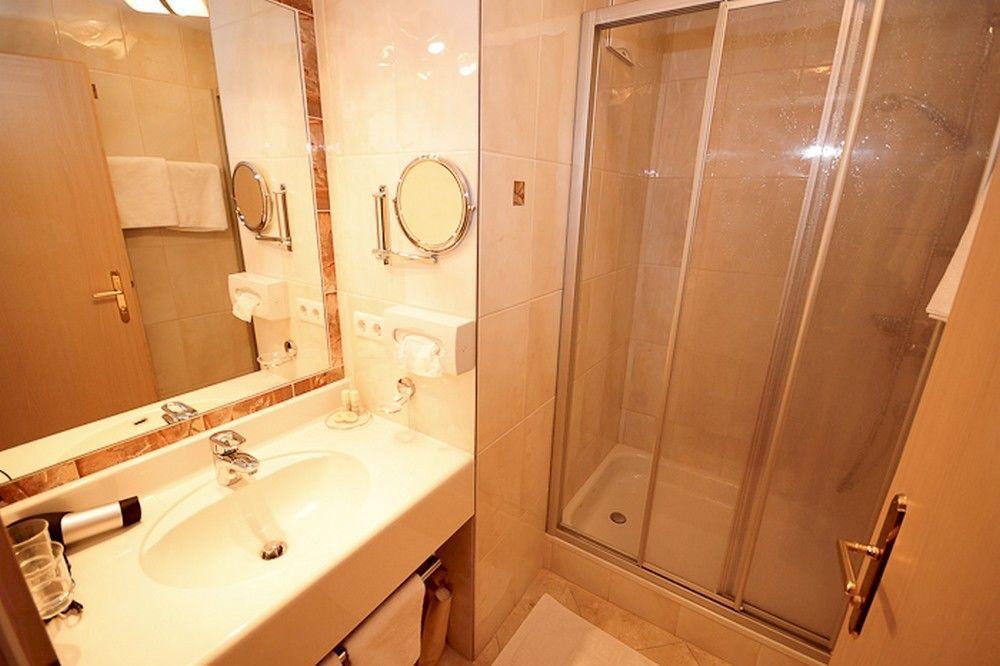 Apart Hotel Garni Strasser Zell am Ziller Exterior foto